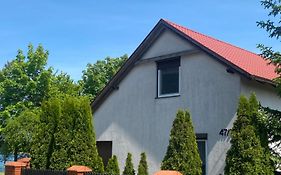 Dom Nad Jeziorem W Przybrodzinie